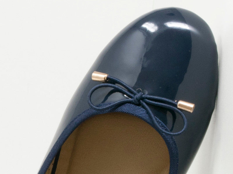 Ballerines vernis bleu marine Stella