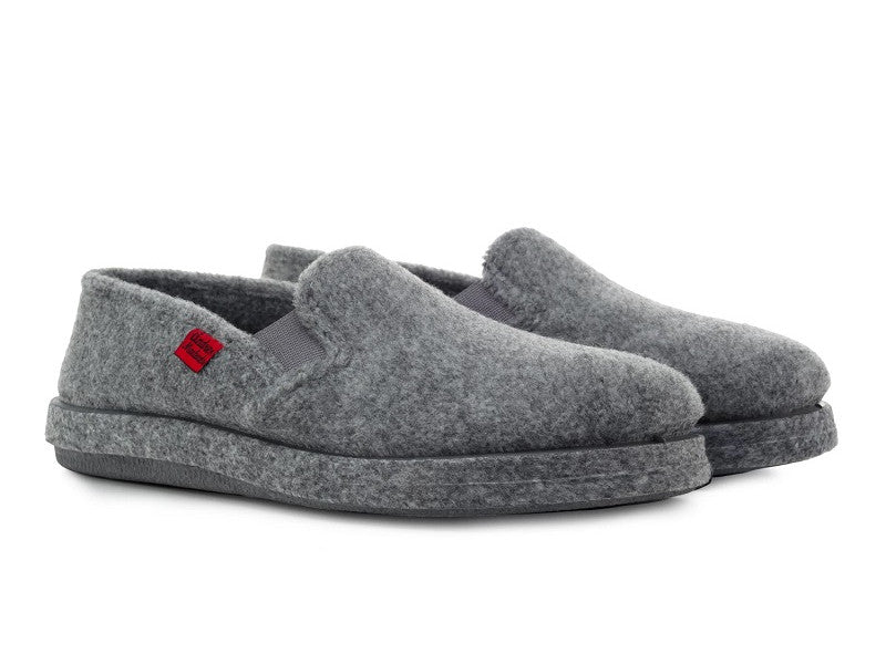 Chaussons d'intérieur en feutre gris 