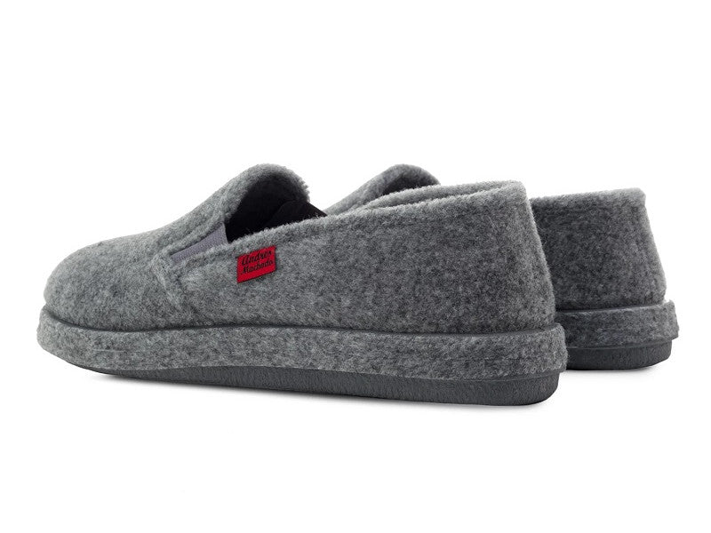 Chaussons d'intérieur en feutre gris 