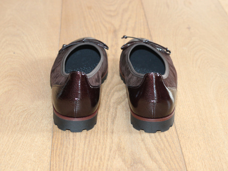 Ballerines sport vernis et velours chocolat