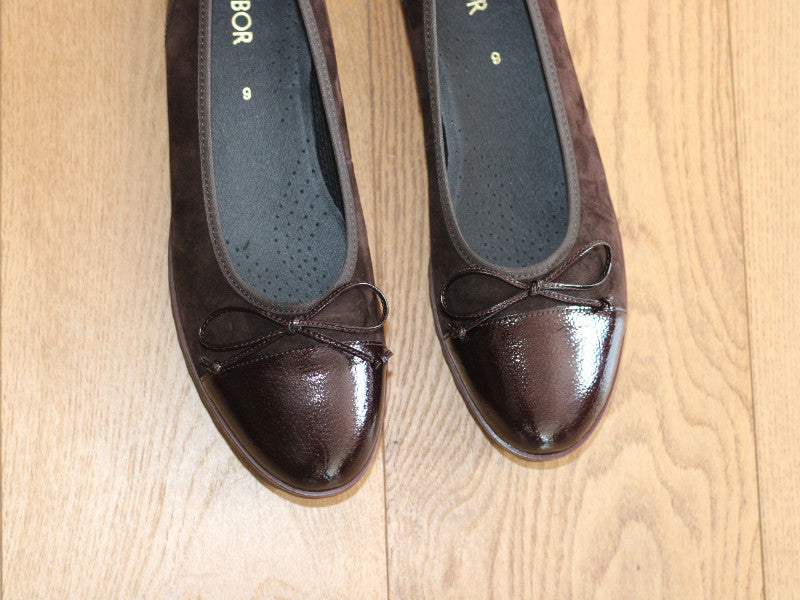 Ballerines sport vernis et velours chocolat