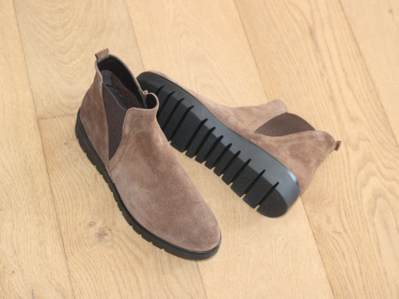 Boots confortables en cuir velours et semelle compensée
