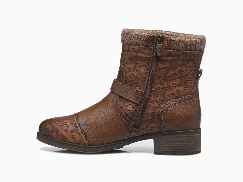 Bottines basses marron et petit talon Mustang