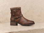 Bottines basses marron et petit talon Mustang
