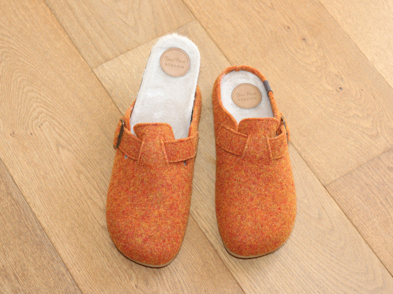 Chaussons Mima avec boucle réglable en feutre orange