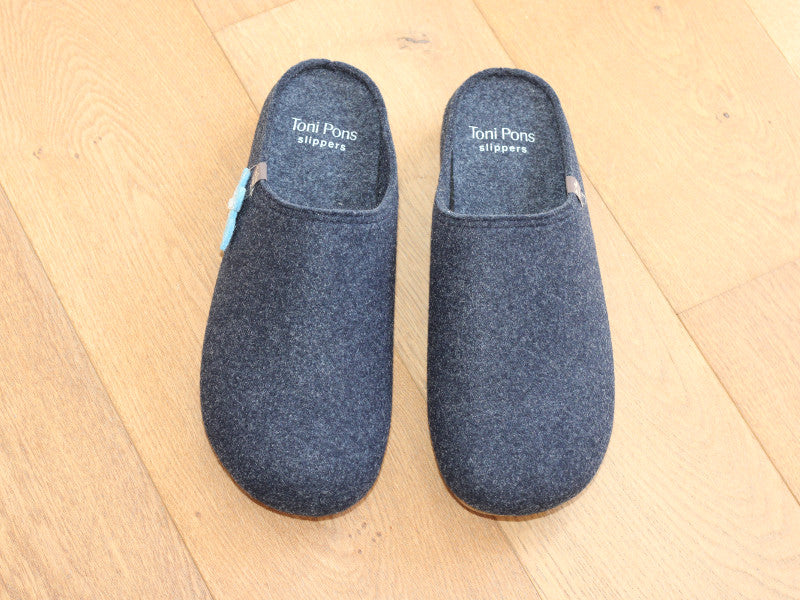 Chaussons slippers en feutre bleu marine