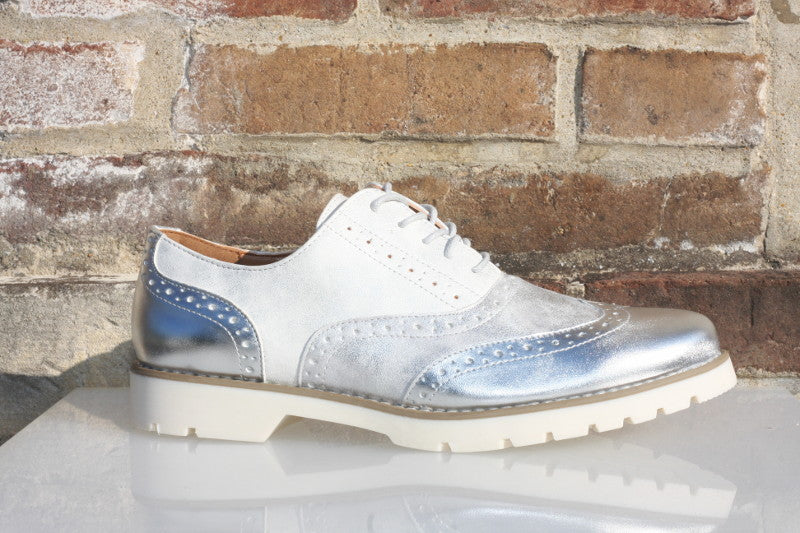 Derbies blanc et argent Marni