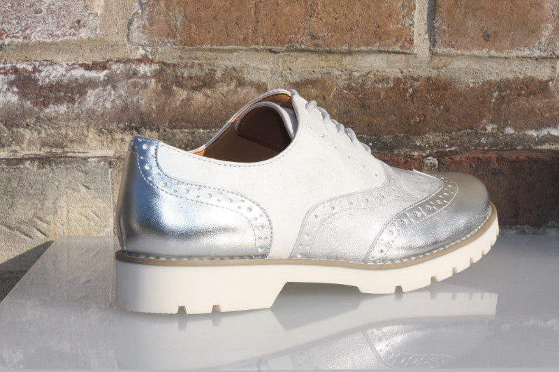 Derbies blanc et argent Marni