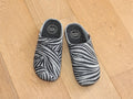 Chaussons slippers imprimé fantaisie zèbre