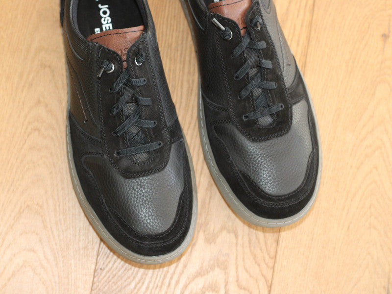 Sneakers Baxter en cuir noir et largeur confort