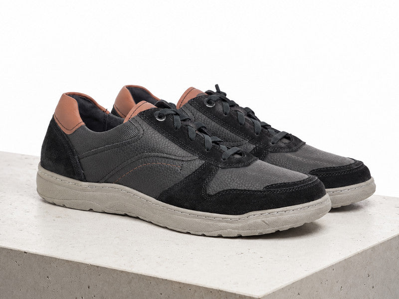 Sneakers Baxter en cuir noir et largeur confort