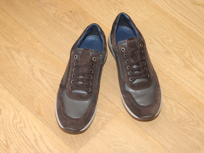 Sneakers en cuir marron chocolat Turibio