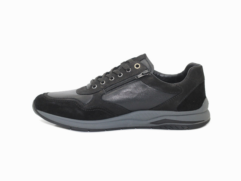 Sneakers en cuir noir Turibio du 47 au 51
