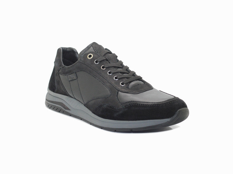 Sneakers en cuir noir Turibio du 47 au 51