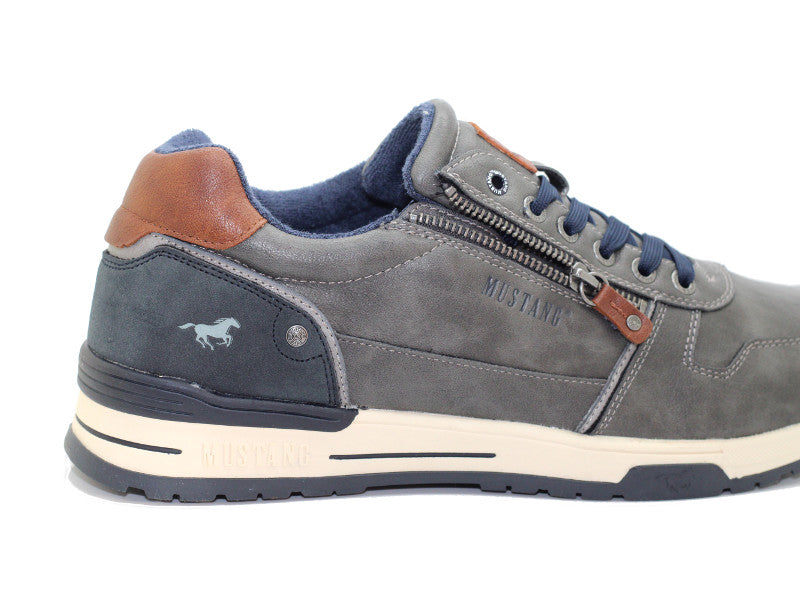 Chaussures basses style sneakers gris