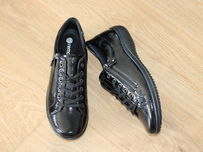 Sneakers vernis noir Reglisse