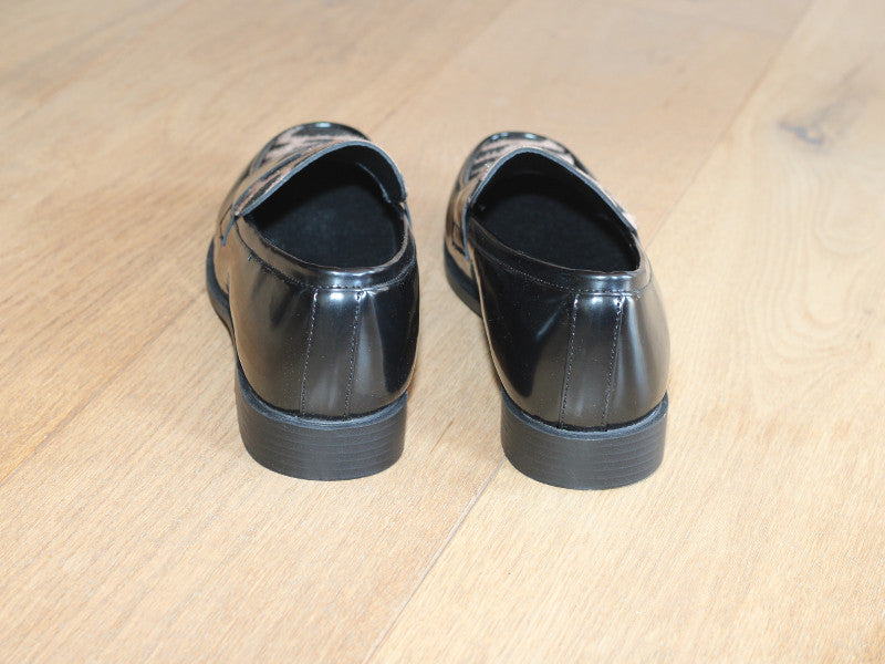 Mocassins noirs et imprimé Sauvage