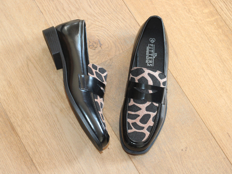 Mocassins noirs et imprimé Sauvage