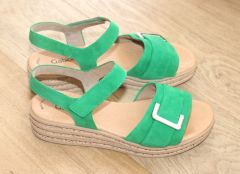 Sandales tendance en cuir velours vert Marcia