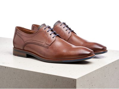 Chaussures basses en cuir marron Don